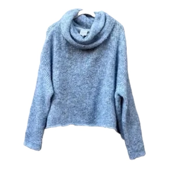 Blue soft turtleneck - Picture 1 of 5